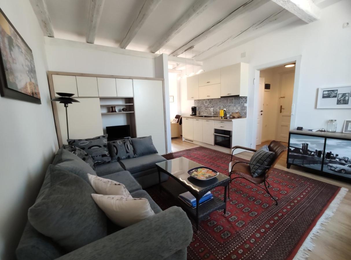 View Apartment Pula